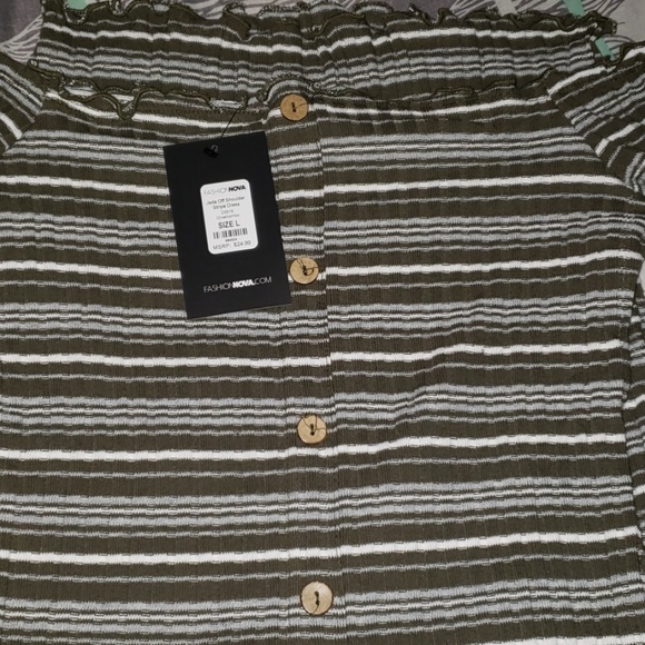 Dress - Picture 2 of 2